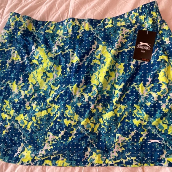 New Slazenger Golf Skorts Plus Sized - Picture 10 of 10